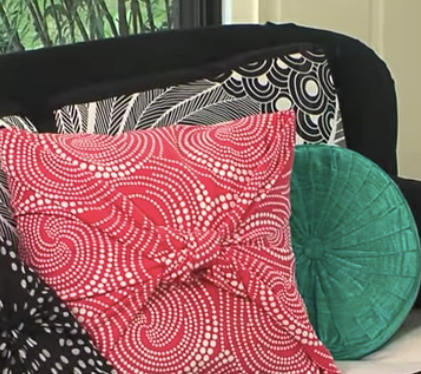 1-Minute Pillow Makeover